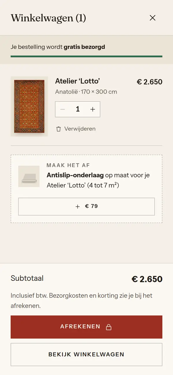 De winkelwagen op een telefoon, met een voorstel voor een onderlaag
